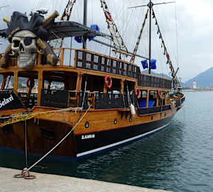 Piratenboot in Alanya