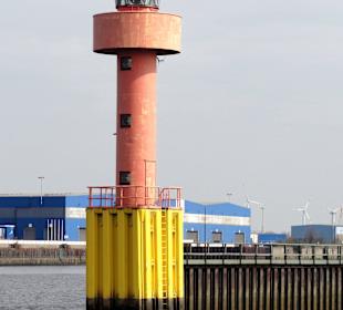 Einfahrt in den Neustädter Hafen