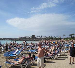 Wenig Strand - viele Gäste
