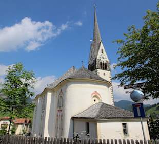 Außenansicht Pfarrkirche