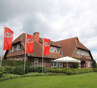 Außenansicht Clubhaus