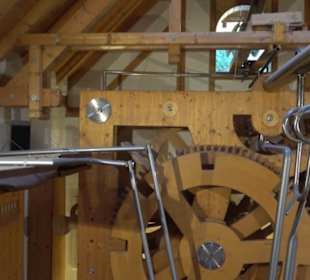 Weltgrößte Kuckucksuhr