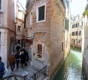 Kanal und Gasse  in der Altstadt