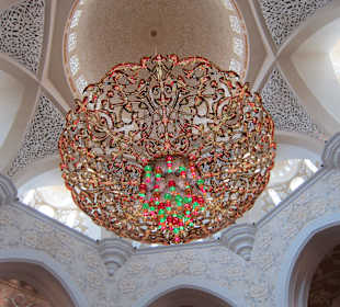 Kronleuchter im Gebetsraum