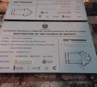 Renovierungshinweistafel der Geburtskirche
