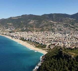 Alanya und der Cleopatra Strand von der Burg aus