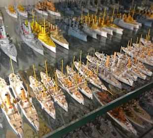 Modellschiffe im Internationalen Maritimen Museum