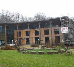 Großes Zentrum mit Touristen Info