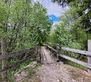 Kürzerer Weg über die Brücke