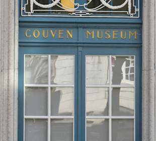 Eingang zum Couven-Museum am Hühnermarkt