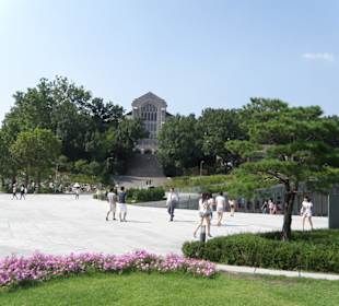 Ehwa Women's University