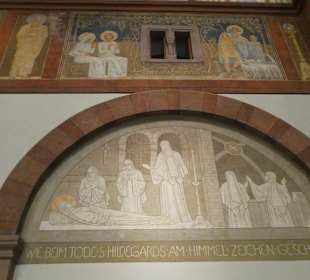 In der Klosterkirche der Abtei St. Hildegard