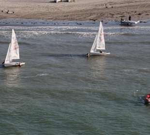 Segelschule am Strand Priwall