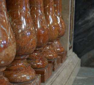 Im Inneren der Kathedrale