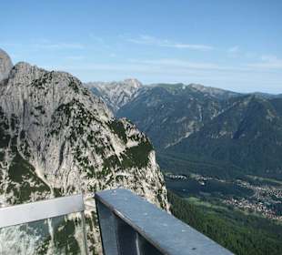 Bergblick von der  Aussichtsplattform Alpspitz