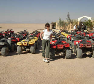 Quadfahren durch die Wüste
