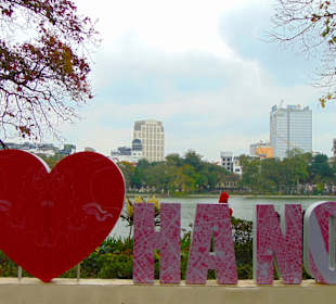 Hoan Kiem See in Hanoi