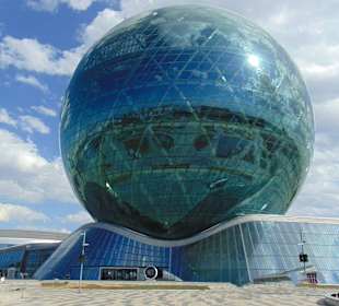 "Nur Alem" Museum für Zukunftsenergien in Astana