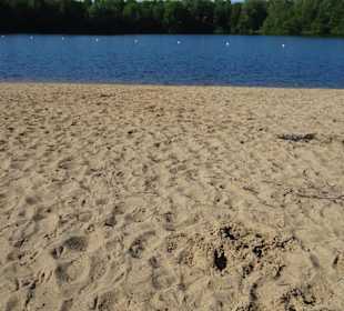Der Strandbereich des Mahndorfer Sees
