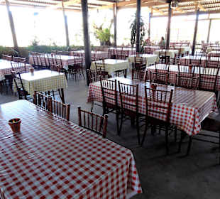 Der offene Gastraum des Restaurant Komedor Krioyo