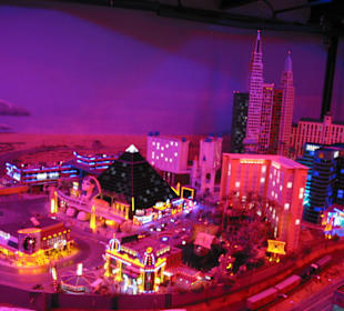 Wunderland bei Nacht