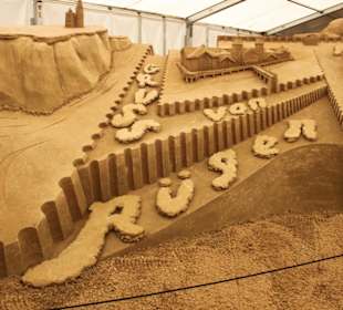Sandskulpturen Festival " Welt der Wunder "