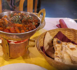 Im Indischen Curry Haus gut zu Abend gegessen