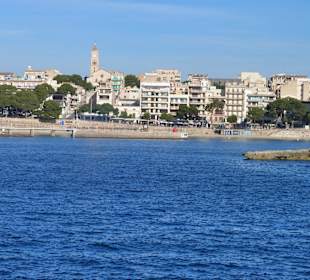Hafen von Puerto Christo