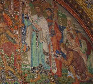 In der Elisabeth-Kemenate.