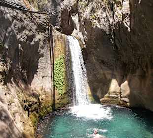 Wasserfall bei der Jeep Safari