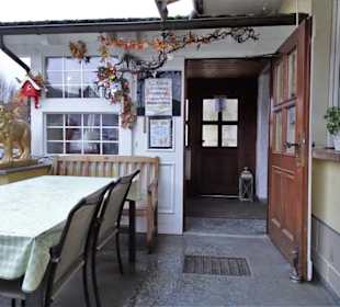 Eingang zum Brauereigasthof Hennemann
