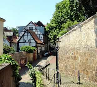 Straßenansicht an der Simeonskirche