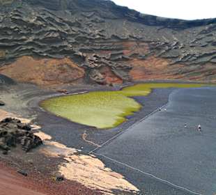 Grüne Kraterlagune
