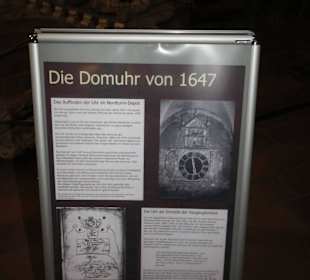 Beschreibung alte Domuhr