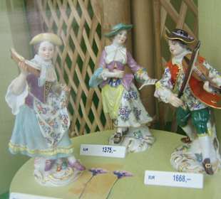 Figurengruppe aus Porzellan