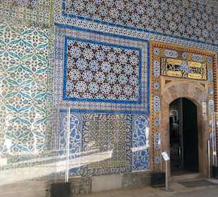 Toll geflieste Wände