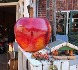 Angebot vor dem Hofladen