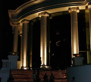 Blick von der Bar auf die Goldene Kuppel