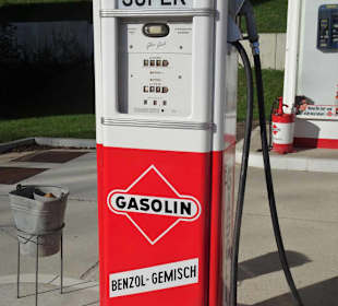 Historische Tankstelle im Freilichtmuseum