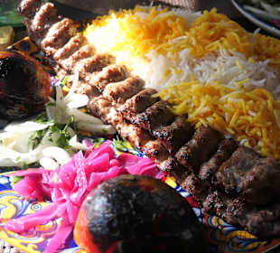 Persische Lammhackfleischspieße vom Rest. Shiraz