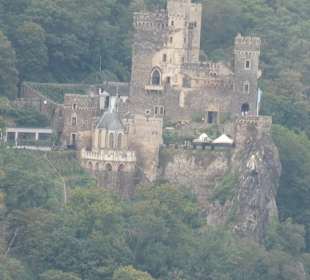 Blick zur Burg Rheinstein