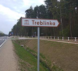 Einfahrt zum Vernichtungslager Treblinka