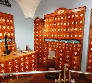 Eine von... Apotheken