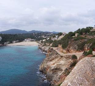 Cala Romantica im April