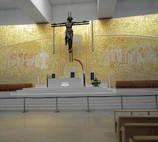 Ołtarz w kościele Sw.Trójcy