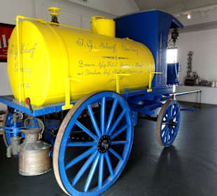 Historischer Öl-Wagen