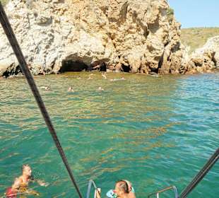 Im Hintergrund die warme Quelle