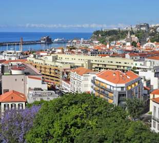 Ausblicke aus der Seilbahn Funchal