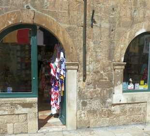 Alle Lädeneingänge sind gleich.