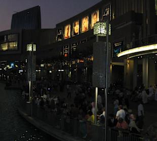 Aussenansicht am Abend